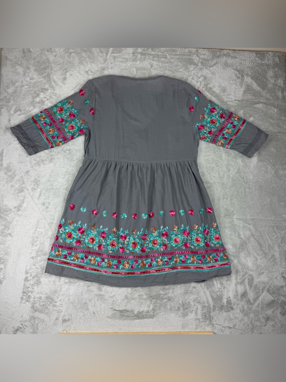 Umgee Gray Tunic Dress with Teal and Pink Floral Embroidery - Picture 6 of 9